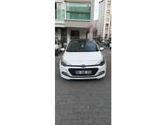 Sahibinden Hyundai i20 1.2 MPI Style 2014 Model Cam Tavan 188.000 km Beyaz