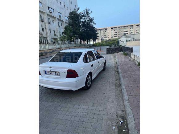 Sahibinden Opel Vectra 1.6 Comfort 2000 Model 