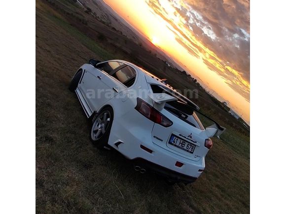 Sahibinden Mitsubishi Lancer 1.6 Invite 2011 Model