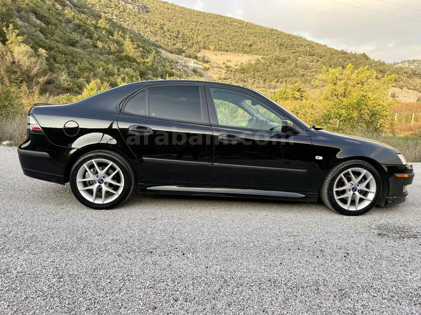 Sahibinden Saab 9-3 2.0 Turbo Vector 2004 Model Bursa 357.000 km Siyah 4