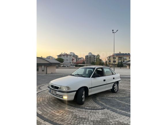 Sahibinden Opel Astra 1.6 GLS 1998 Model Isparta