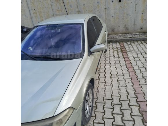 Sahibinden Renault Laguna 1.6 Expression 2005 Model