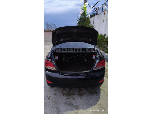 Sahibinden Hyundai Accent Blue 1.4 CVVT Mode Plus 2012 Model