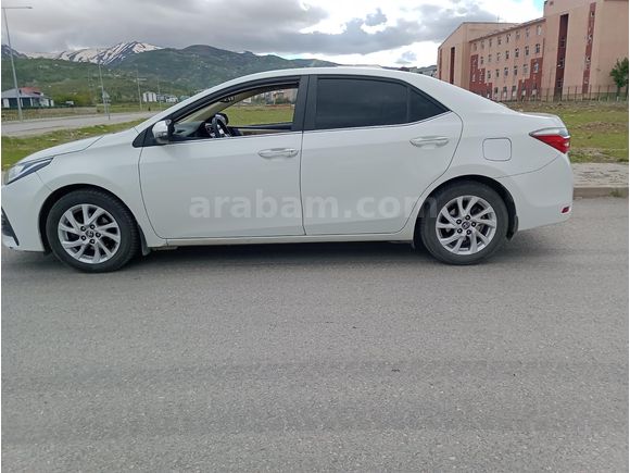 Toyota Corolla 1.6 Advance 2017 Model