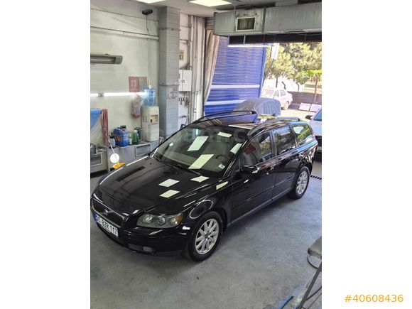 TEMİZ VOLVO V50 1.6D STAİON WAGON AİLE ARACI
