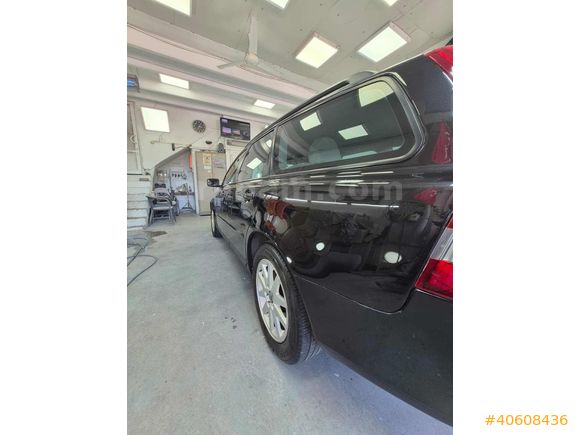 TEMİZ VOLVO V50 1.6D STAİON WAGON AİLE ARACI