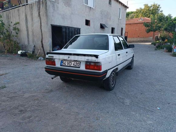 Sahibinden Renault R 9 1.4 Broadway 1992 Model 