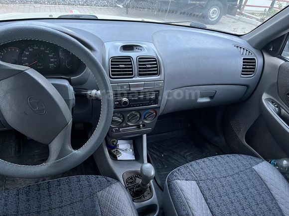 Sahibinden Hyundai Accent 1.3 LX 2000 Model 
