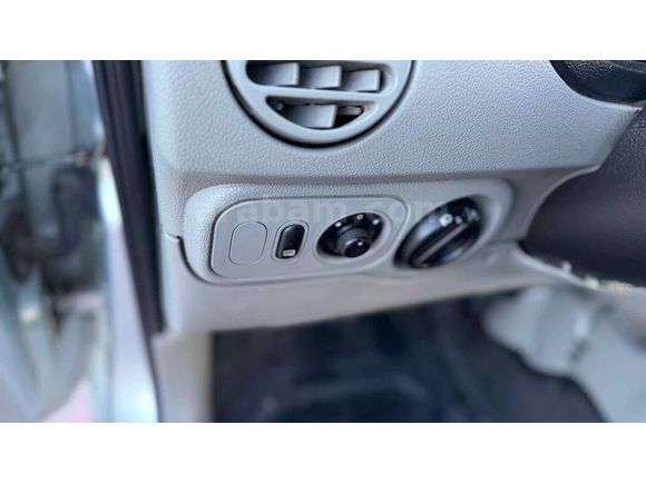 Sahibinden Hasar Kayıtsız Renault Kangoo Multix 1.5 dCi Authentique 2006 Model 