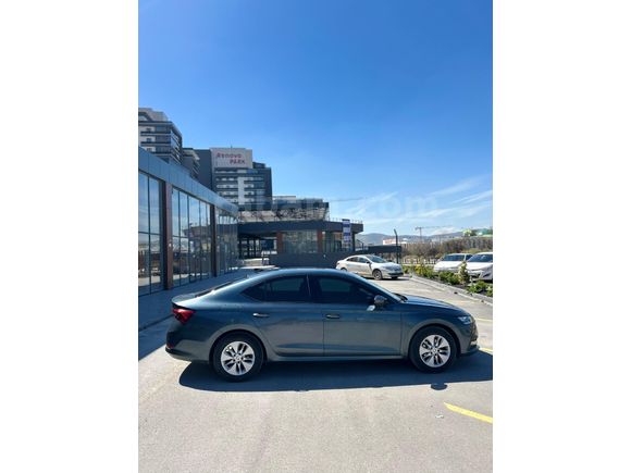 Sahibinden Skoda Octavia 1.5 e-Tec Elite 2021 Model
