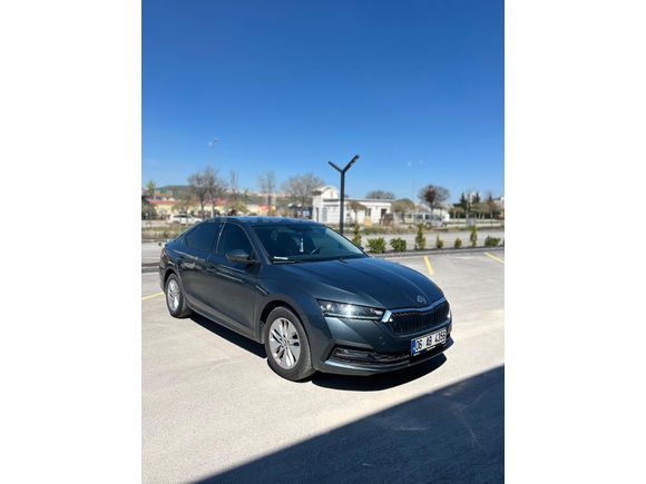 Sahibinden Skoda Octavia 1.5 e-Tec Elite 2021 Model