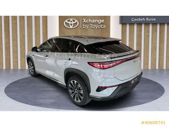 ÇAVDARLI BYD PLAZA'DAN 2025 SEALION 7 DESIGN