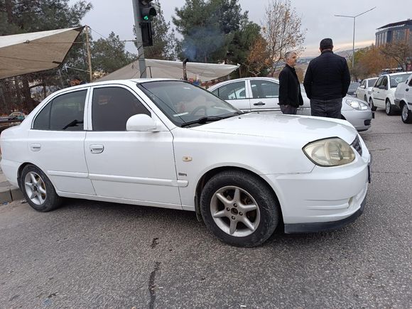 Sahibinden Hyundai Accent 1.3 Admire 2006 Model