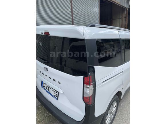 Sahibinden Ford Tourneo Courier 1.5 EcoBlue Titanium 2024 Model 