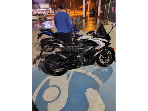Sahibinden Bajaj Pulsar 200 RS