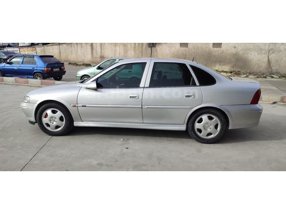 Sahibinden Opel Vectra 2.0 CDX 2000 Model Gri