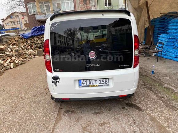 Sahibinden Fiat Doblo Combi 1.6 Multijet Premio 2014 Model  227.000 km Beyaz