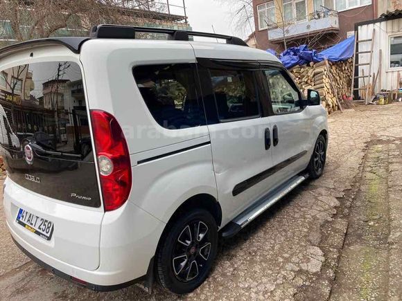 Sahibinden Fiat Doblo Combi 1.6 Multijet Premio 2014 Model  227.000 km Beyaz