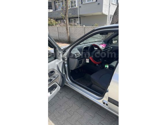 Sahibinden Renault Clio 1.4 Authentique 2007 Model  331.000 km Gri