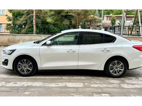 Sahibinden Ford Focus 1.5 EcoBlue Titanium Stil 2024 Model 