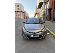 Sahibinden değişensiz Hyundai i20 1.4 CRDi Jump 2012 Model  182.000 km Füme