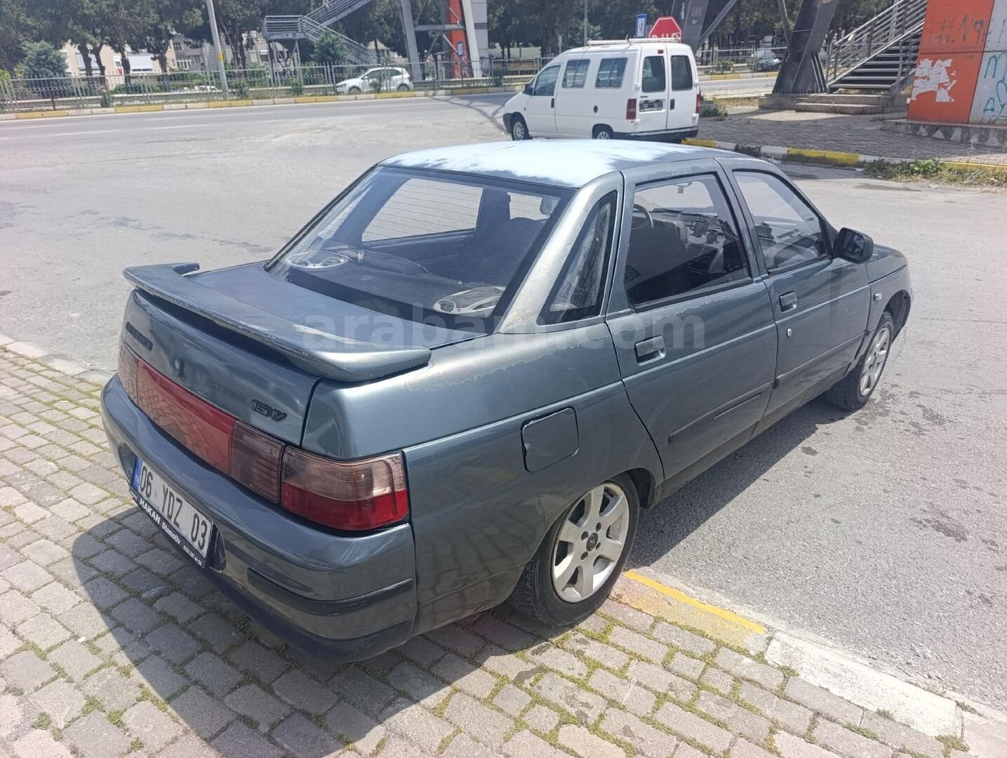 Galeriden Lada Vega 1.5 2001 Model Balıkesir 202.000 km Yeşil 7
