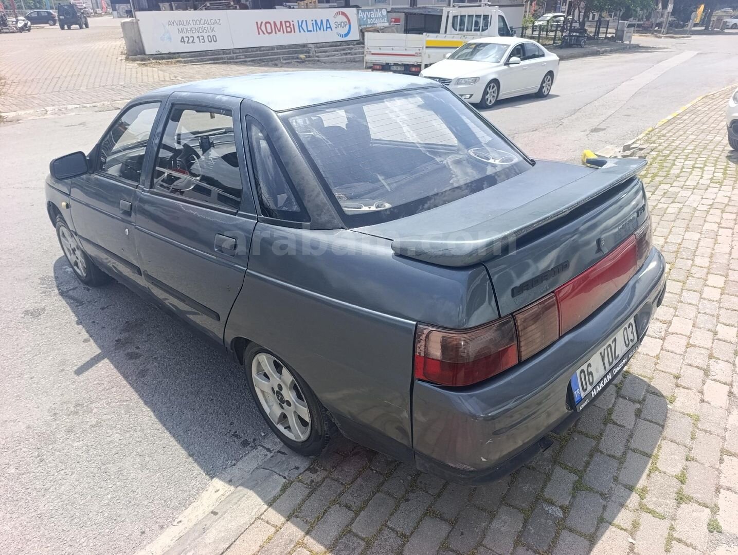 Galeriden Lada Vega 1.5 2001 Model Balıkesir 202.000 km Yeşil 4