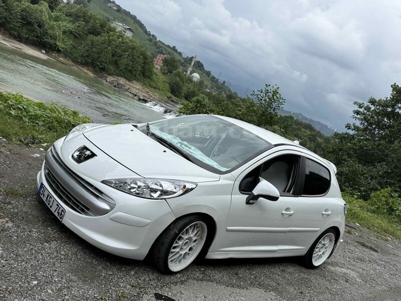 Sahibinden Peugeot 207 1.4 HDi Trendy 2008 Model İstanbul