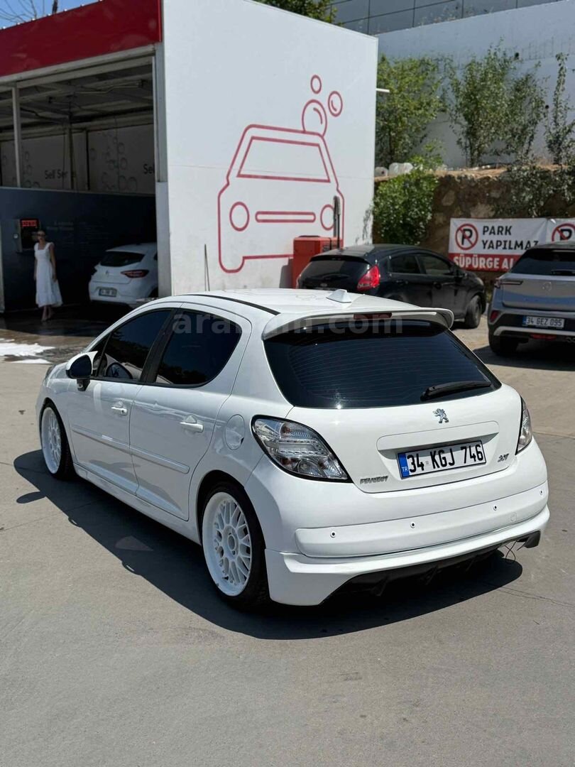 Sahibinden Peugeot 207 1.4 HDi Trendy 2008 Model İstanbul 4