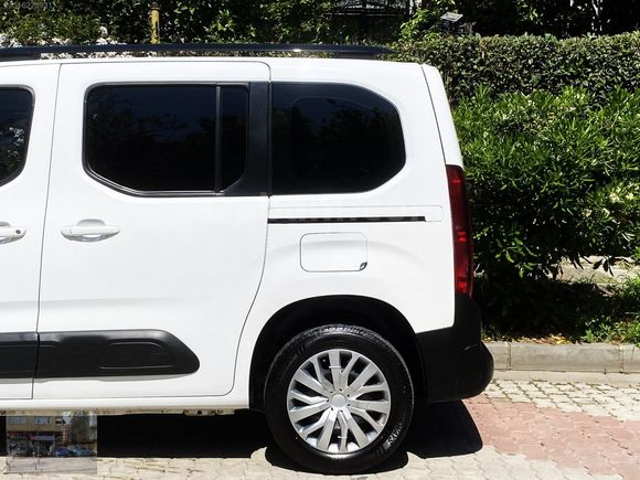 2019 BERLİNGO YENİ TİP BLUE HDİ FEEL PAKET TEMİZ GÜZEL ARAÇ....