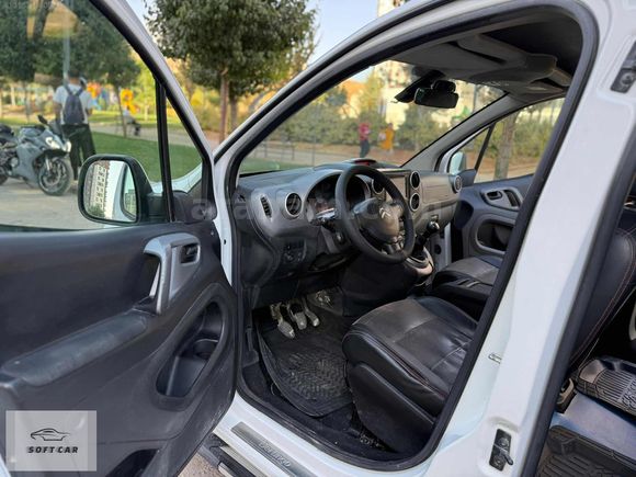 SOFT CAR ' DAN HATASIZ BOYASIZ 2017 1.6 HDİ SELECTİON FUL BAKMLI
