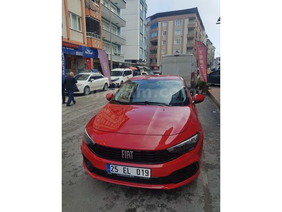 Sahibinden Fiat Egea 1.4 Fire Easy 2023 Model  10.000 km Kırmızı