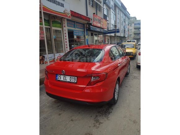 Sahibinden Fiat Egea 1.4 Fire Easy 2023 Model  10.000 km Kırmızı