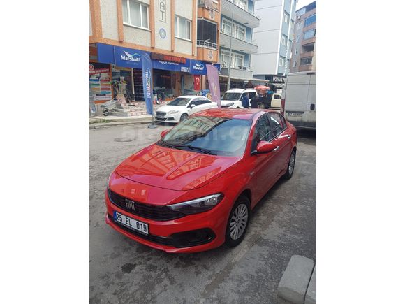 Sahibinden Fiat Egea 1.4 Fire Easy 2023 Model  10.000 km Kırmızı