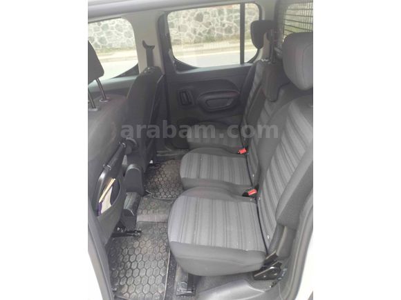 Sahibinden Opel Combo 1.5 CDTI Edition 2023 Model  20.000 km Beyaz