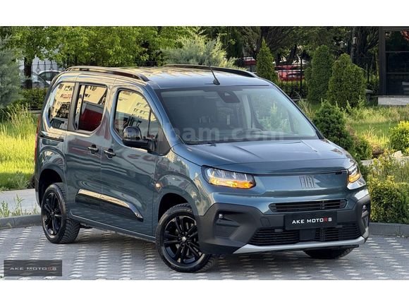 AKE MOTORS'dan Doblo Combi 1.5 BlueHDİ Premio OTOMATİK/DÜŞÜK KM!