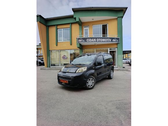 Galeriden Fiat Fiorino Combi 1.4 Fire Active 2011 Model Van