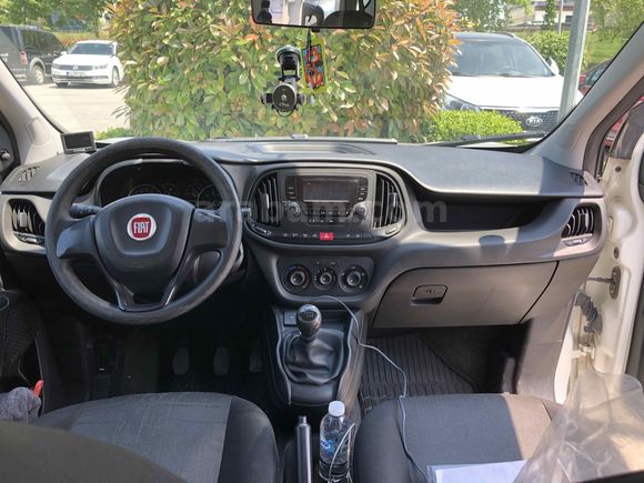 Sahibinden Fiat Doblo Combi 1.6 Multijet Easy 2020 Model 