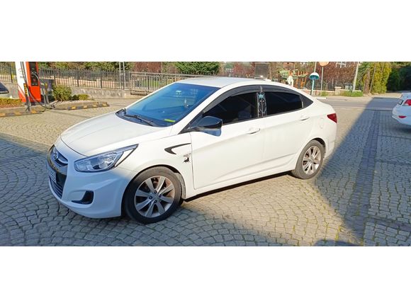 Hyundai Yetkili Servis Çalışanından Accent Blue 1.6 CRDI Mode Plus 2017 Model 
