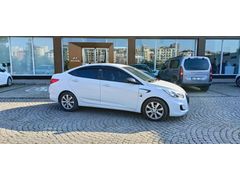 Hyundai Yetkili Servis Çalışanından Accent Blue 1.6 CRDI Mode Plus 2017 Model 