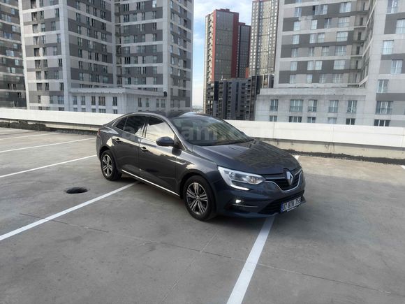 Sahibinden Renault Megane 1.3 TCe Touch 2024 Model  59.000 km Gri (metalik)