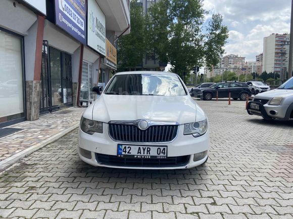 Skoda SuperB 1.4 TSI Comfort 2011 
