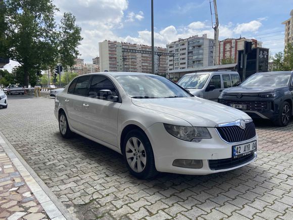 Skoda SuperB 1.4 TSI Comfort 2011 