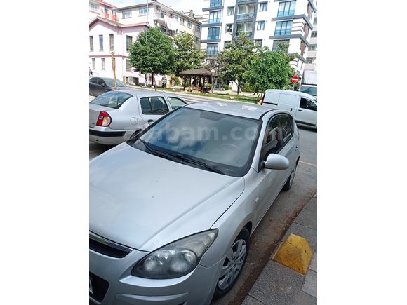 Sahibinden Hyundai i30 1.6 CRDi Team 2011 Model 