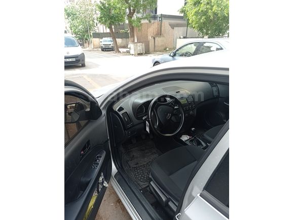 Sahibinden Hyundai i30 1.6 CRDi Team 2011 Model 