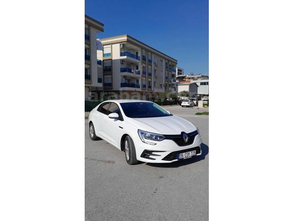 Sahibinden Renault Megane 1.3 TCe Joy 2022 Model