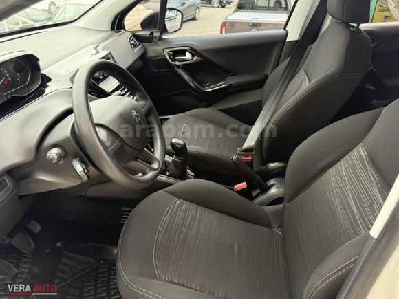 2016 PEUGEOT 208 1.2 ACCESS 81.000 km MANUEL