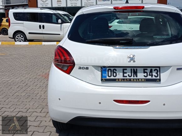 2016 MODEL DÜŞÜK KM TEK PARÇA BOYALI DEĞİŞENSİZ PEUGEOT 208