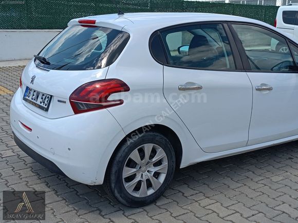 2016 MODEL DÜŞÜK KM TEK PARÇA BOYALI DEĞİŞENSİZ PEUGEOT 208