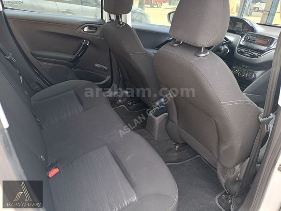 2016 MODEL DÜŞÜK KM TEK PARÇA BOYALI DEĞİŞENSİZ PEUGEOT 208